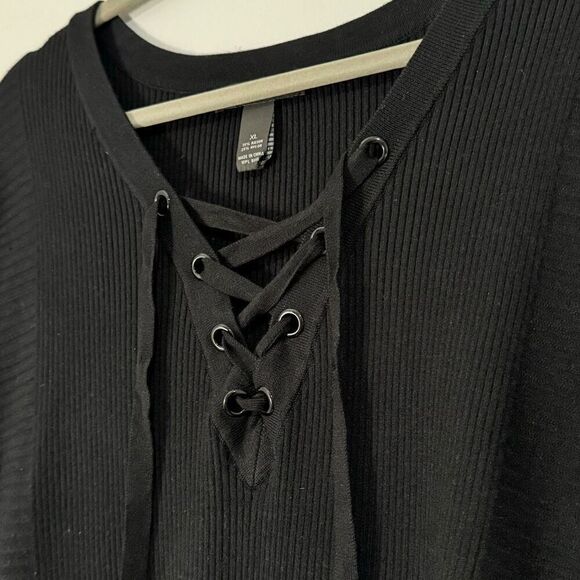 INC International Concepts Lace Up Eyelet V-Neck Ribbed Flare Sleeve Sweater XL - Picture 2 of 7